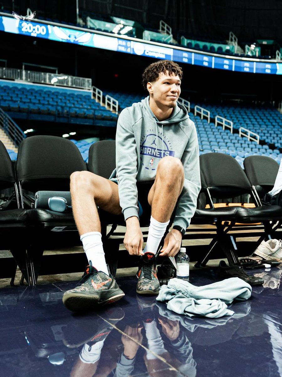 サラü tweet media