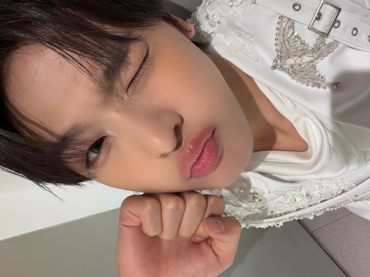 dmdhll's tweet photo. 애기 등장!!!
리쿠가 행복해서 조으네…🥲🩵 https://t.co/7quMWWhVAp