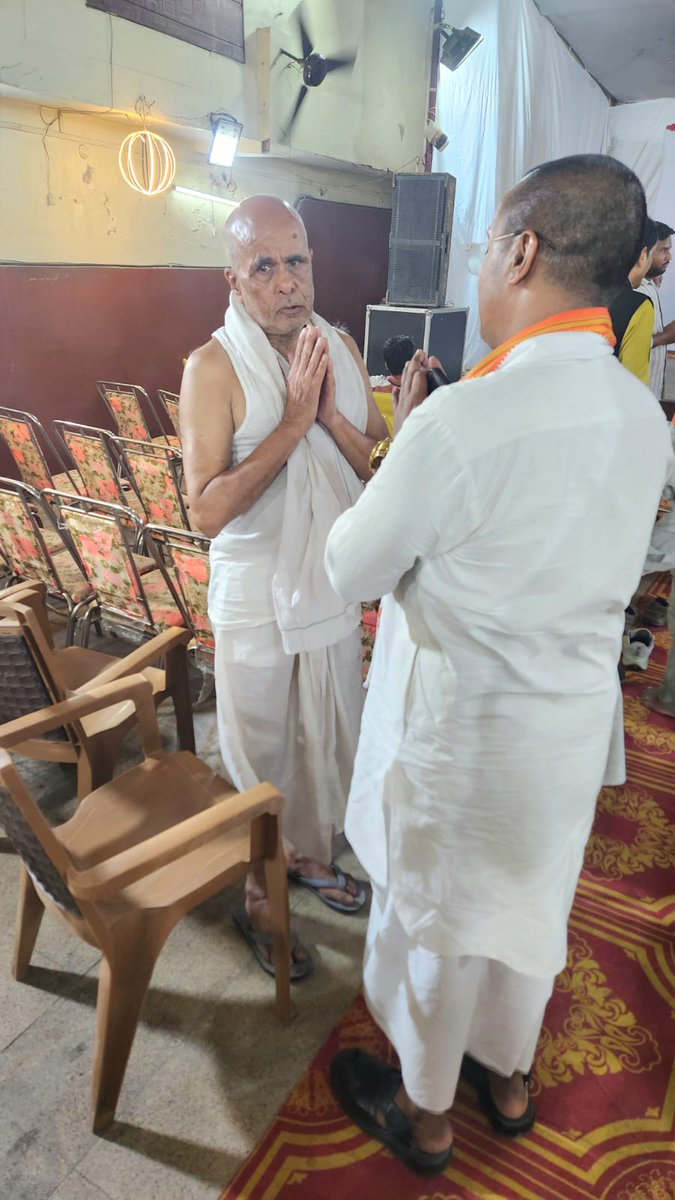 merohittsaxena's tweet image. I, Me &amp;amp; Myself #Country #1st...

शिवाला के पार्षद स्व. श्री दीपक शर्मा जी के तेरहवी संस्कार मे उपस्थित हो अपनी श्रधांजलि एवं परिजनो को सांत्वना प्रेषित करी ... महादेव से श्री चरणो मे स्थान देने की कामना 🙏🏻