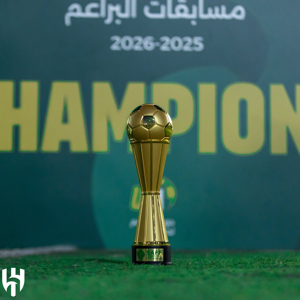 AlhilalAcademy's tweet photo. ذهبٌ يليق بهم ✨💙
أبطال الدوري… بلا هزيمة 🏆🔥 https://t.co/mg8OEjna4p