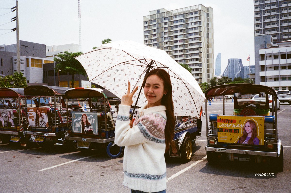 wndrlnd's tweet photo. 260419

📸🎞️

#26thWithCutieJune 
#junewanwimol https://t.co/6teW1ixZx5