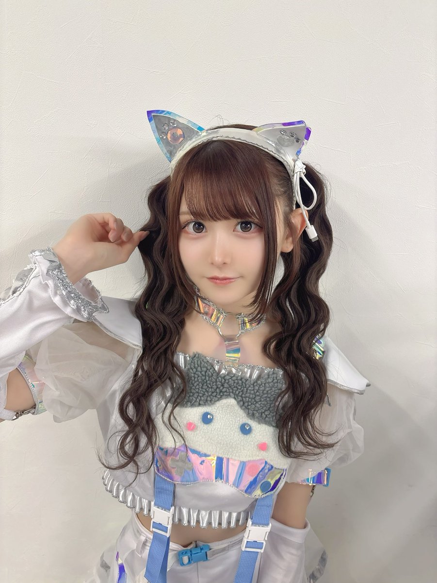 寝子すみ tweet media