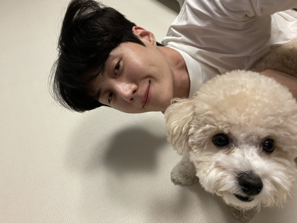 웃는게예뻐 tweet media