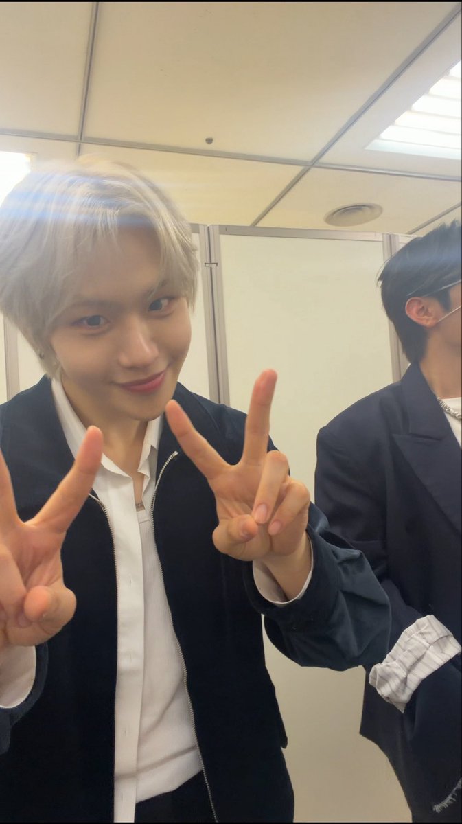 鯖番信者 tweet media