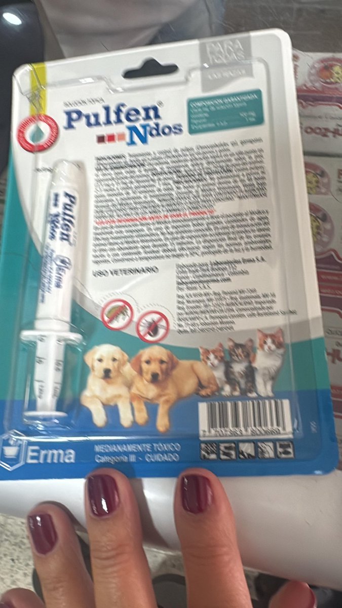#BOGOTÁ. Servicio Social. Vehículo robado anoche 18ABR, en la localidad de Fontibón, también se llevaron una perrita. Por favor #difundir cualquier información que tengas comunícate a los números que aparecen en la foto de referencia. Muchas gracias.