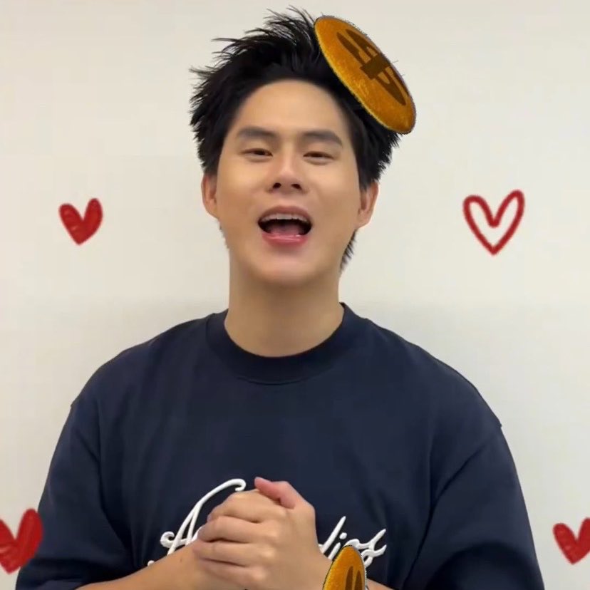 ૮ เก้อเก้อ ა tweet media