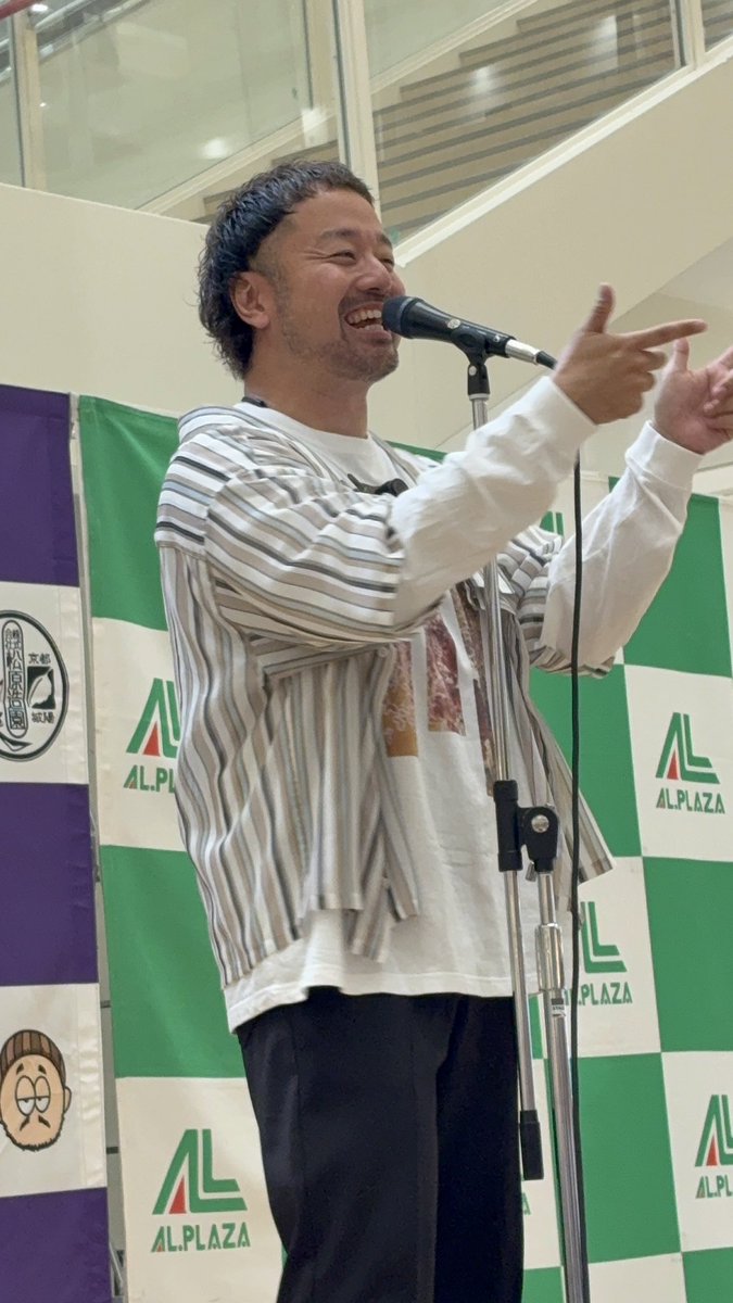 みき tweet media