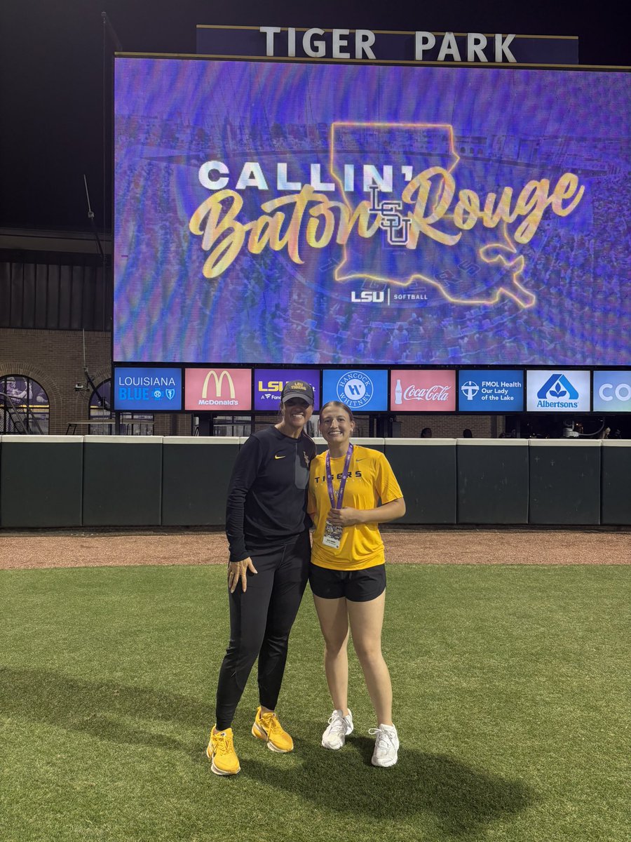 Juls_Huber's tweet photo. Thank you @BethTorina @CoachNealPT @Tpleasants17 @LSU_SandraMoton for having me at camp this weekend! I had an amazing time and I’m super grateful for the opportunity! I loved getting to see @LSUsoftball campus and traditions during game day! 💜💛

@d1vision_sb @CoachBrittAE https://t.co/k2g4astubd