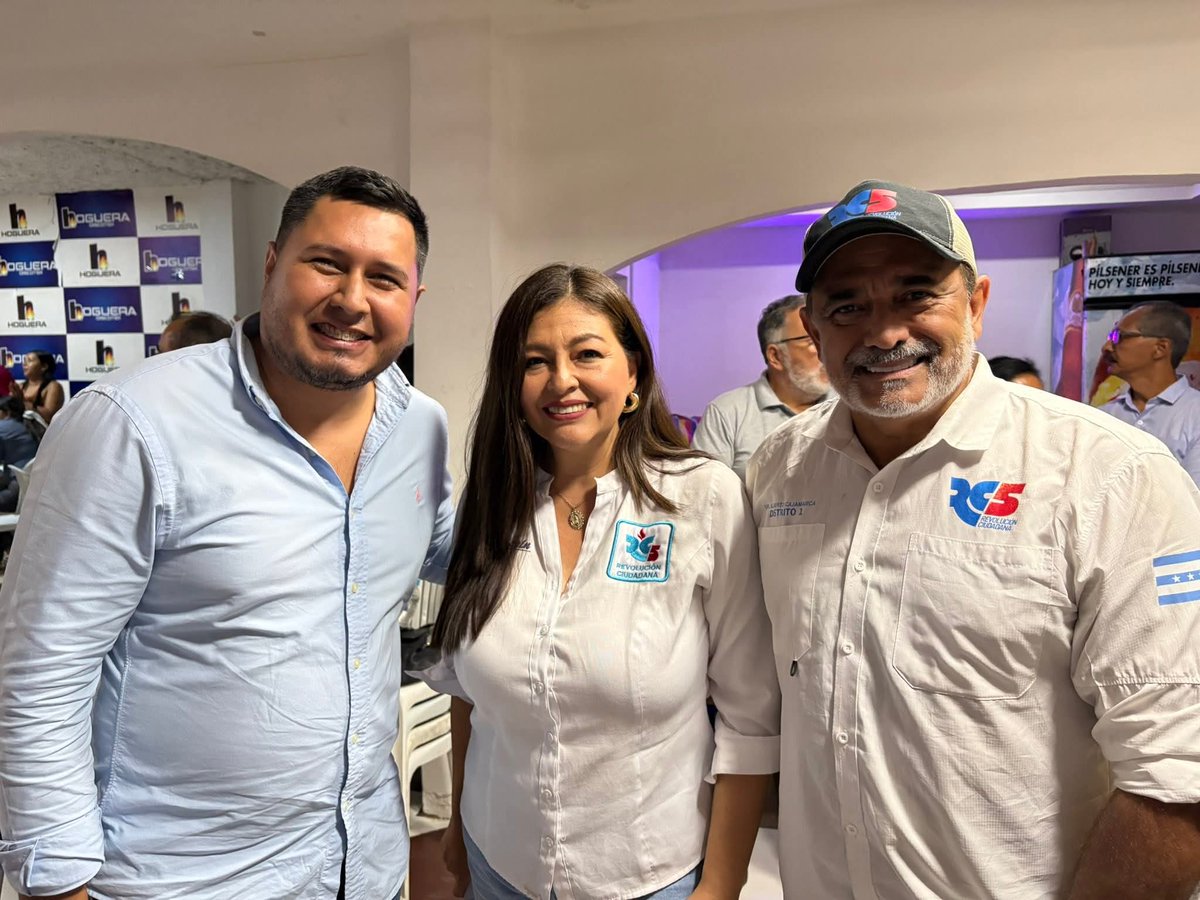 ricardosc31's tweet photo. La democracia interna se llevó a cabo con éxito en los cantones de Colimes, Palestina y Daule, demostrando una vez más la fuerza de una militancia unida, organizada y comprometida con el futuro del movimiento.

Agradecemos profundamente a cada compañero y compañera que participó activamente en este proceso, fortaleciendo los principios democráticos que nos caracterizan y garantizando que la elección del nuevo director o directora responda verdaderamente a la voluntad de las bases.

La Revolución Ciudadana continúa consolidándose como el movimiento más popular y solidario del país, gracias al trabajo colectivo y al compromiso de su gente.

Desde la coordinación de la dirección provincial del Guayas, este proceso de democracia interna se está llevando adelante con responsabilidad y transparencia bajo el liderazgo de la compañera Sofía Espín, abarcando los 25 cantones de la provincia.

¡Seguimos firmes, organizados y avanzando con el pueblo! ✊🏼🟦
#rc5 #HLVS #RCseFortalece

@MashiRafael @GabrielaEsPais @ecuarauz @LuisaGonzalezEc @acajamarca73 @BlancaLopezC_ @Juventudes1rc5 @rc5_1_guayas