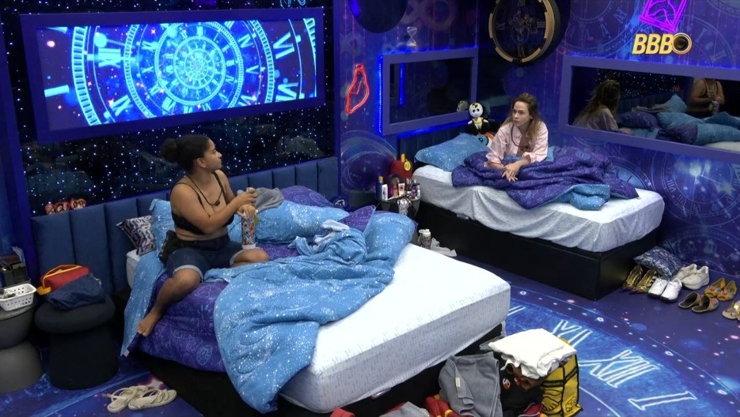 Ana Paula: “Se eu voltar, você pode ter certeza absoluta que você vai ter uma adversária à altura na final.”

Milena: “Ah, eu te digo o mesmo, Ana Paula! Porque jogamos juntas o tempo inteiro! Agora você quer que eu vire sua adversária, então eu vou virar!” #BBB26