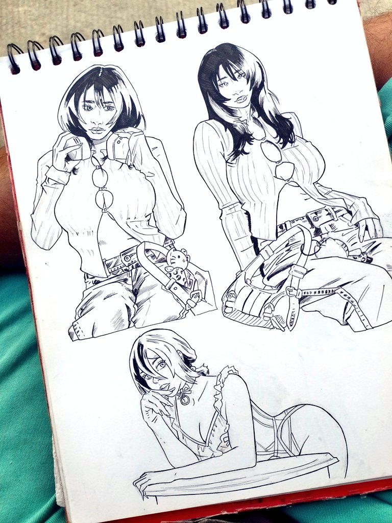 william14019744's tweet image. Práctica con referencias fotografícas, tinta.

#art #practice #women #girls #reeze