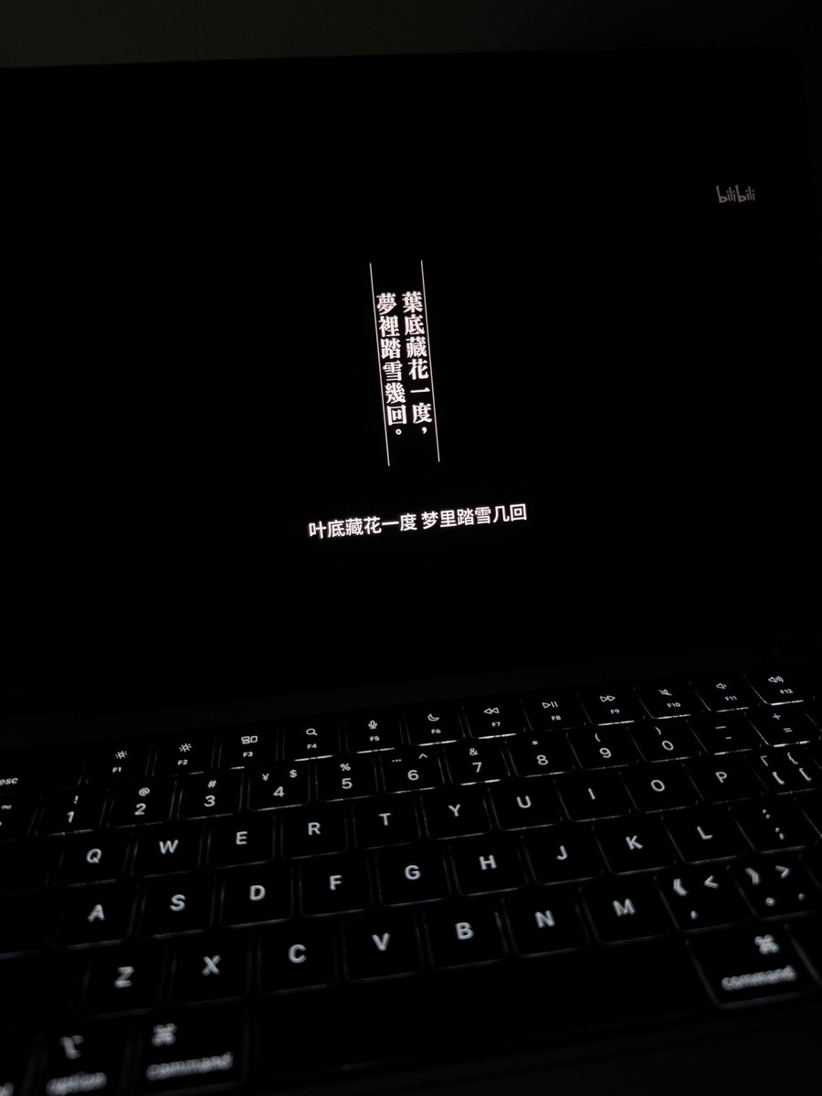 蓝白色海浪 tweet media
