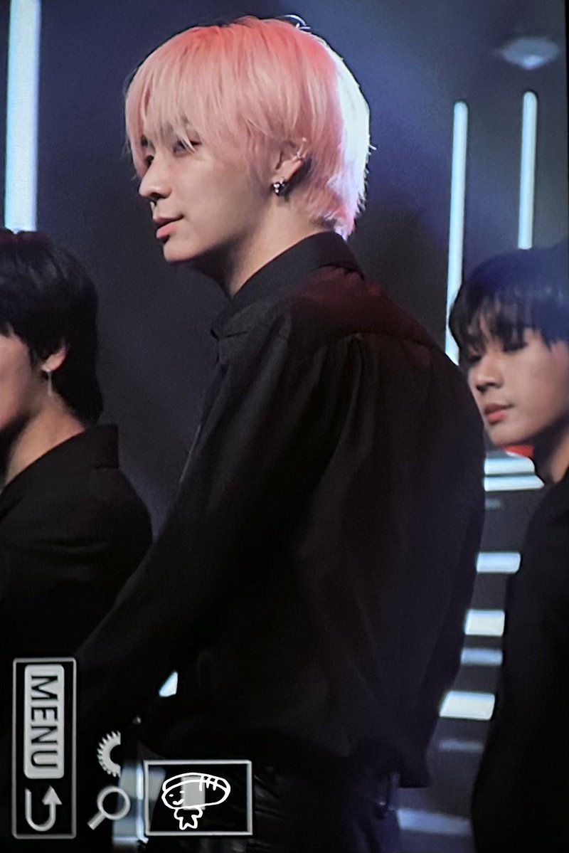 260419 ⚡︎

#RAWHYUN #로현
#NTX #엔티엑스