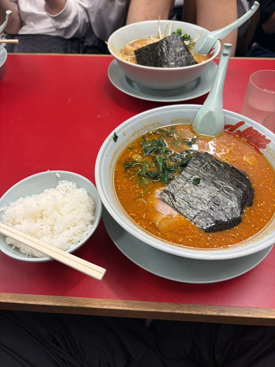 レイヤーカットの子と付き合いたい tweet media