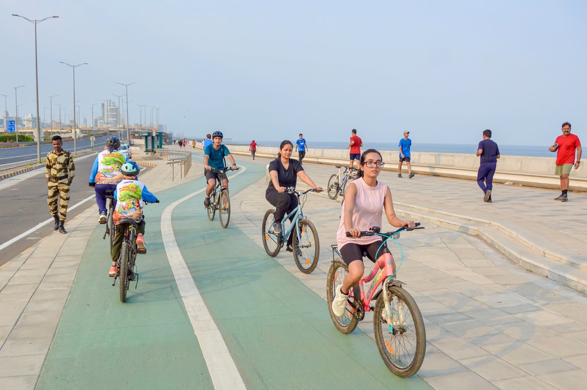 Melissa & Chris Bruntlett tweet media