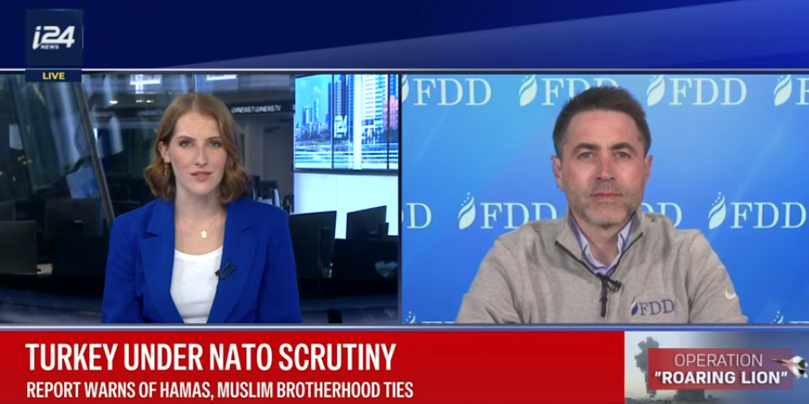 Yollar9's tweet image. 2-Joyeuse co-loc des défenseurs de la démocratie en #Iran &amp;amp; #Turquie du think thank 🇺🇸pro Israël #FDD dont Simone Rodan-Benzaquen est la représentante en 🇪🇺
Parmi les nombreux opposants à Erdoğan aux States, FDD a pu en recruter UN : Ciddi  
@MllerQuentin 
x.com/Yollar9/status…