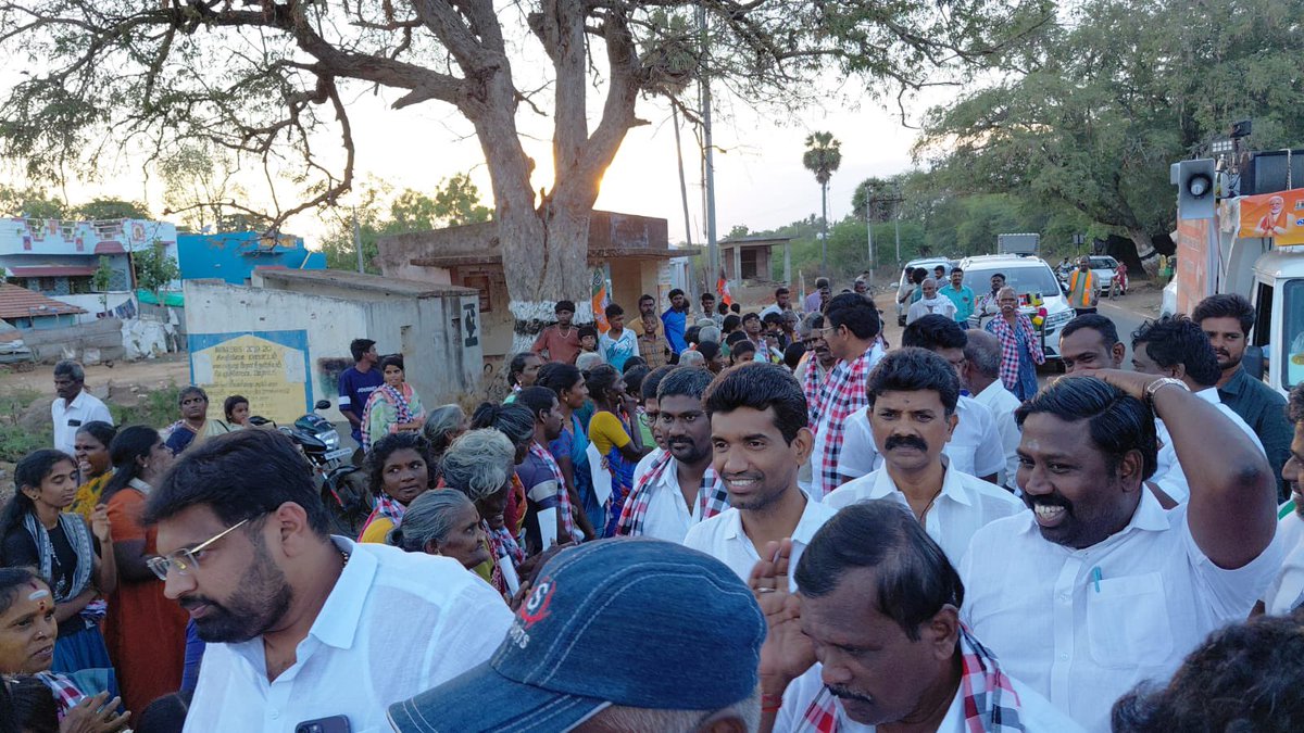 BJPOBCMORCHATN's tweet image. இன்று மானாமதுரை தொகுதியில் நமது வெற்றி வேட்பாளர் மாநில பொதுச் செயலாளர், அண்ணன் திரு. பொன் பாலகணபதி @ponbalabjp அவர்களை ஆதரித்து நமது தமிழ்நாடு #பாஜக #OBC அணி மாநில தலைவர், பேராசிரியர், டாக்டர், திரு .வீர திருநாவுக்கரசு @veerathirubjp அவர்கள் சின்ன புதுக்கோட்டை பகுதியில்