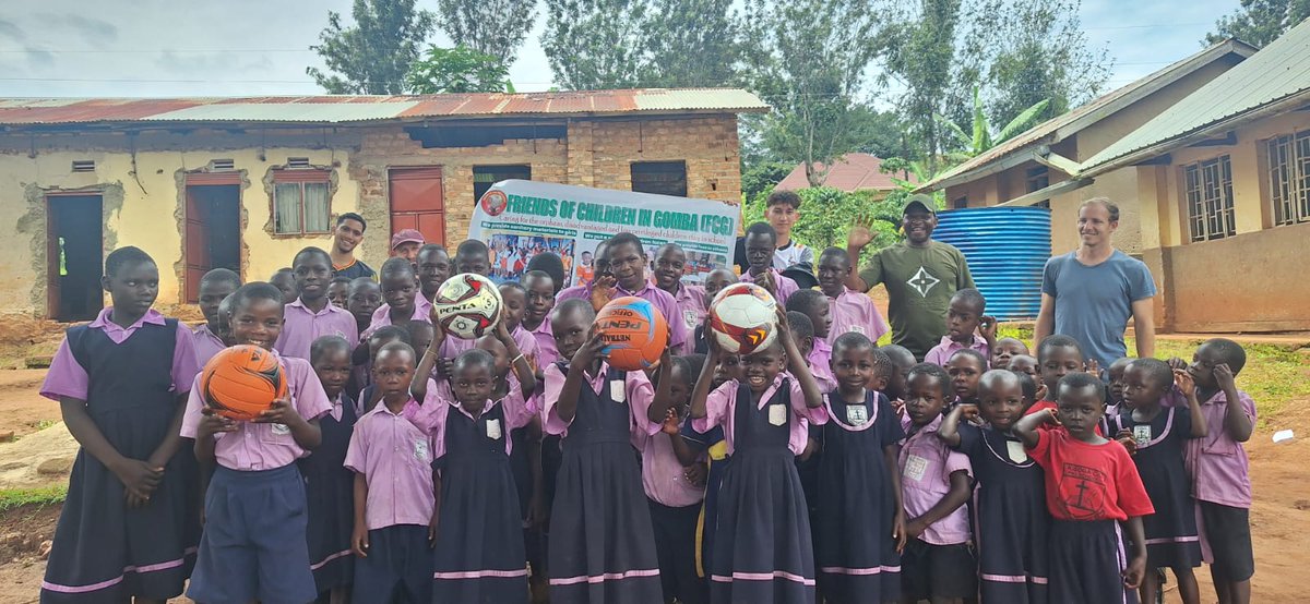 FCG_Gomba's tweet image. In an effort to promote sports and young talent in among Gomba children, FCG has distributed balls to several Gomba schools. We thank our volunteers from Europe plus @HonWitonze Juma for your continuous support. #Support #Witonze #EALA #Uganda #Gombadistrict