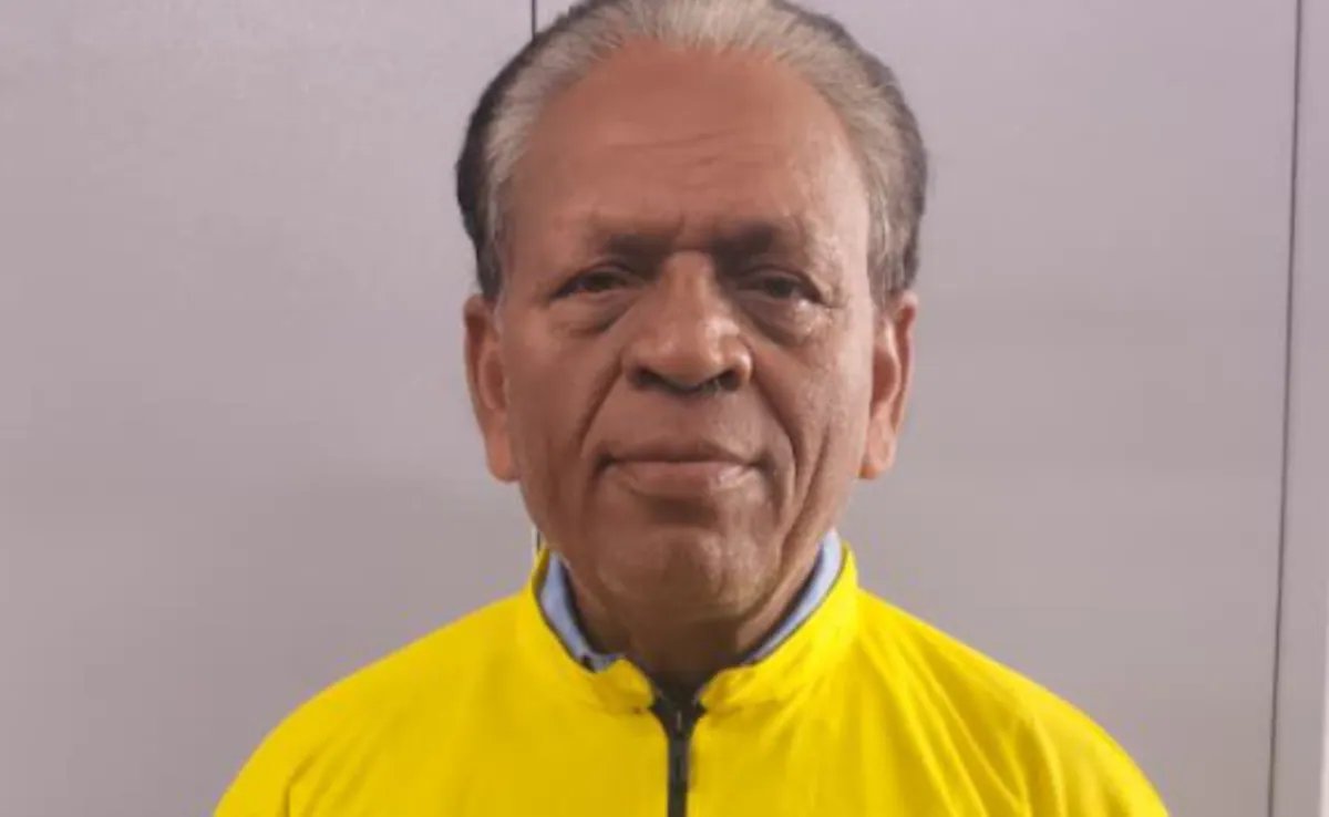 NDTVFood's tweet image. 66-Year-Old Retired Clerk Goes Viral For Working As Blinkit Delivery Agent
food.ndtv.com/news/66-year-o…
#blinkit #delivery #agent