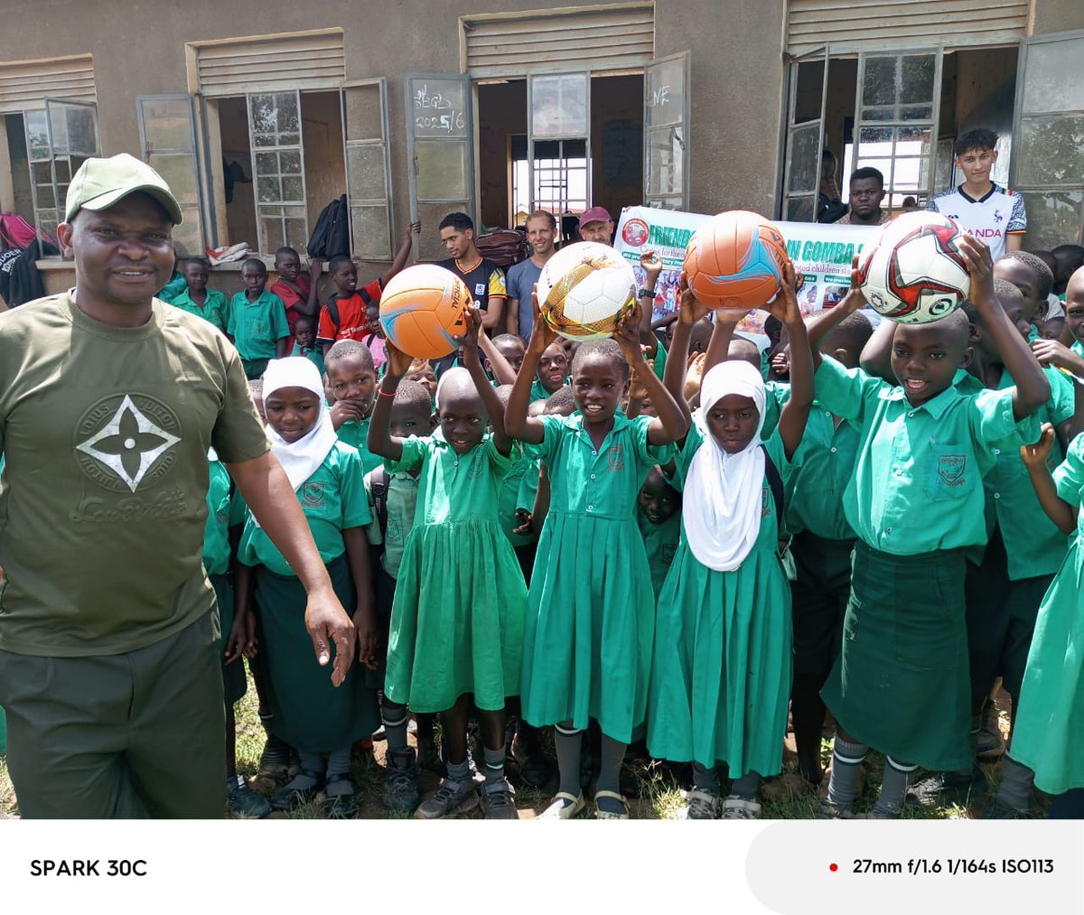 FCG_Gomba's tweet image. In an effort to promote sports and young talent in among Gomba children, FCG has distributed balls to several Gomba schools. We thank our volunteers from Europe plus @HonWitonze Juma for your continuous support. #Support #Witonze #EALA #Uganda #Gombadistrict