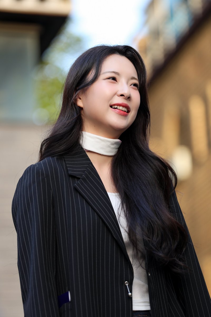 17171771 tweet media