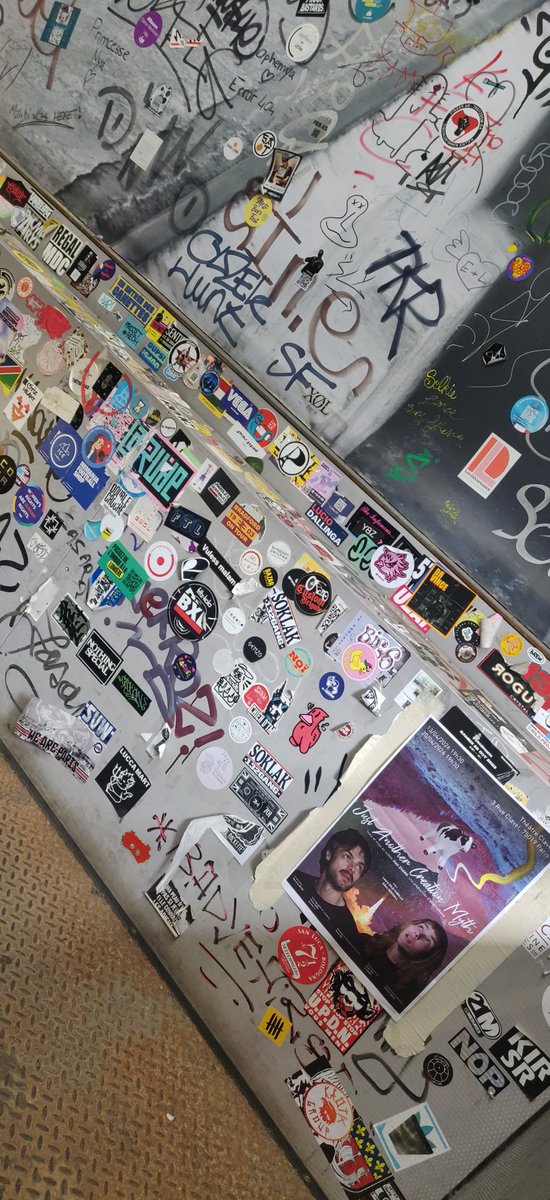 knivesoutz's tweet photo. KNVZism at Ground Control
#knvz #knivesoutz #knivesoutrecords #sticker #stickerz #stickerculture #stickerart #urbanart #urbanstickersart #adhesivos #streetart #stickers #parisstickers #groundcontrol https://t.co/QJcrH7neGn