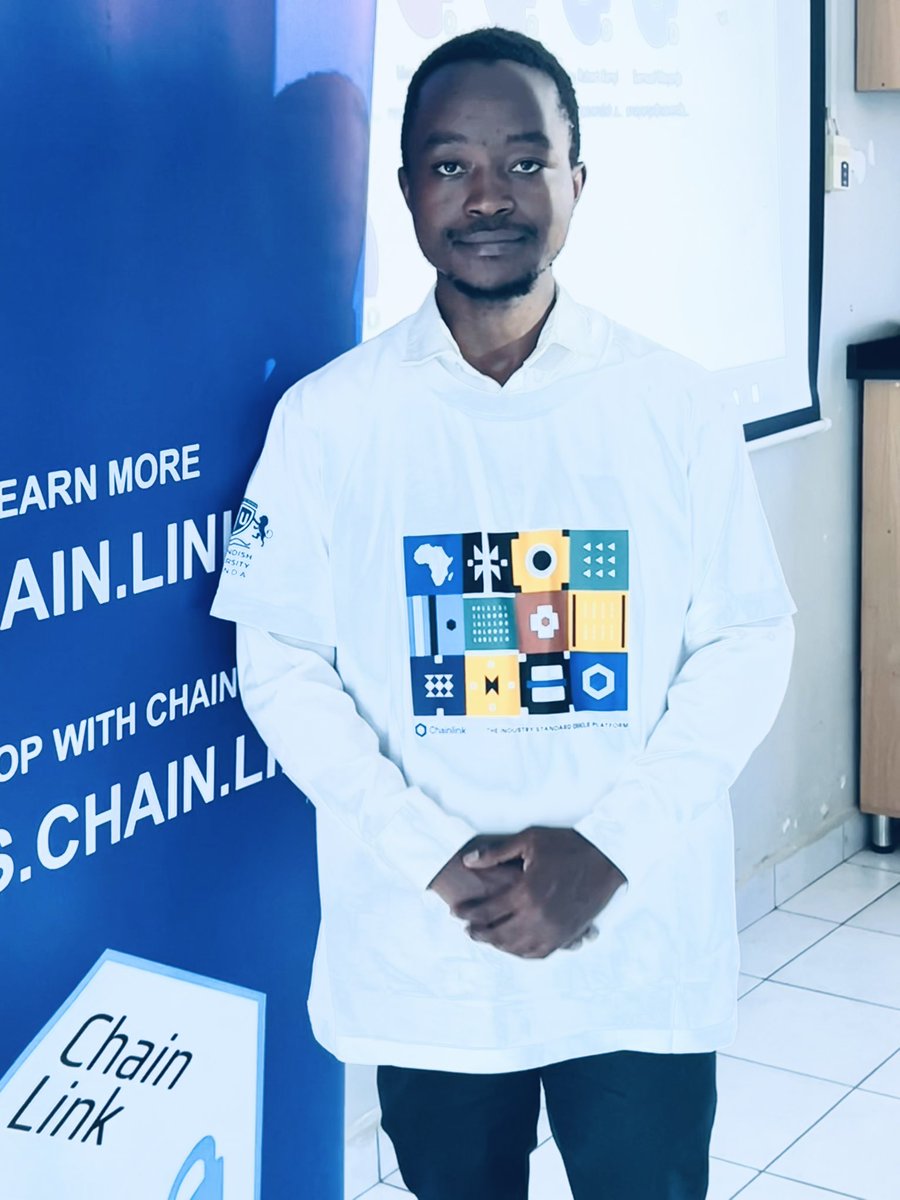 donaldmandima's tweet image. “Learn and always rise above challenges”🐐
After an incredible @Chainlink session on #Web3 &amp;amp; oracle… we ran a Kahoot and guess who took the TOP spot? 🥇
Leaders don’t just carry the title they PROVE it every single time!💪

#Chainlink 
#AlwaysAboveChallenges 💙🇺🇬