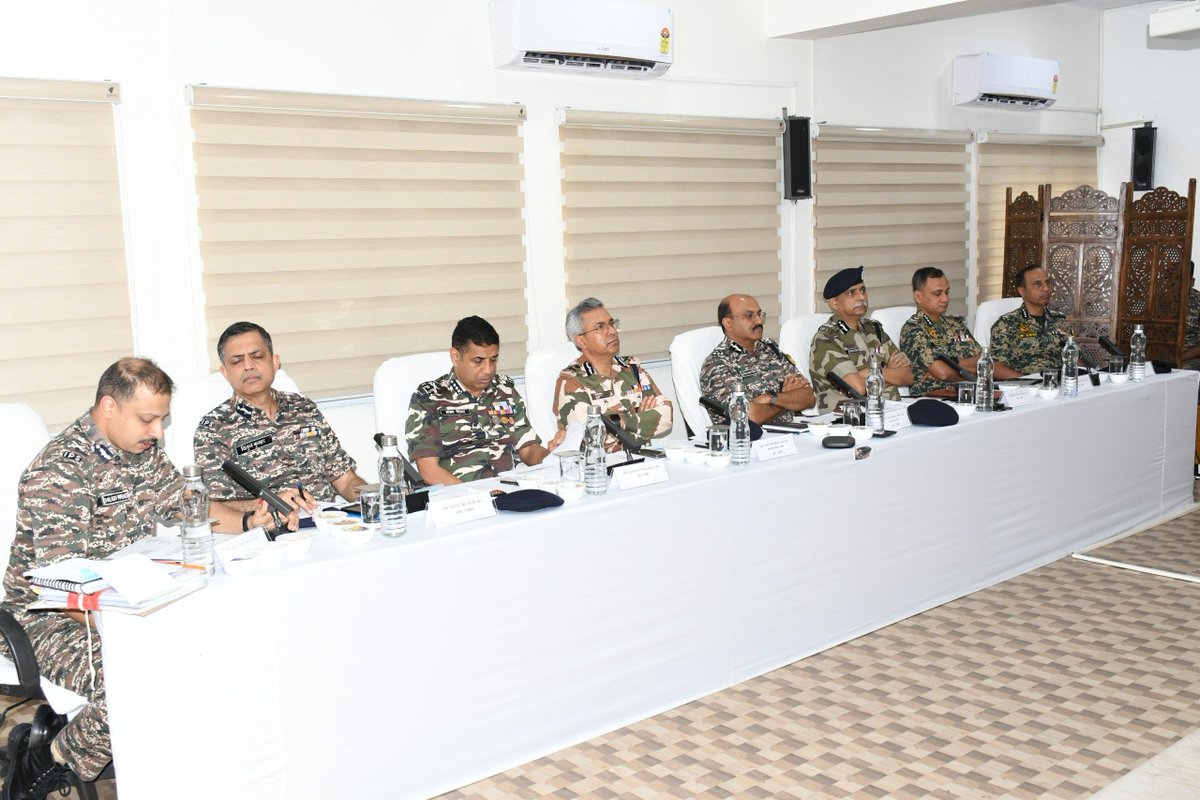 airnewsalerts's tweet photo. #WestBengalElections ||

Central Armed Police Forces (#CAPF) leadership came together in Kolkata ahead of the West Bengal Assembly Elections 2026 to review security preparedness. 

DGs of CRPF, BSF, CISF, SSB, and ITBP emphasised a coordinated, technology-driven approach for free and fair polling.   

With Phase-I voting on April 23, forces are focusing on sensitive areas, QRT deployment, and strict adherence to ECI guidelines. 

#Election2026 #AssemblyElections