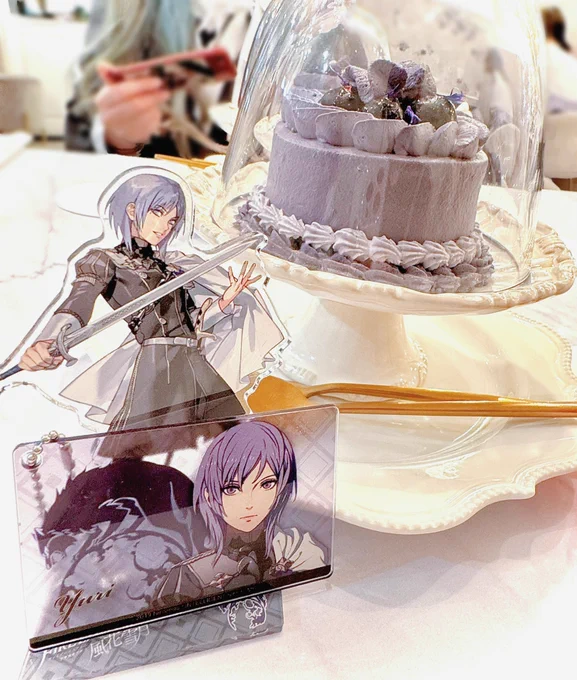 美味いケーキ食った紫の推し、雰囲気が合いそうなユリー連れてったガチで美味かった また行く