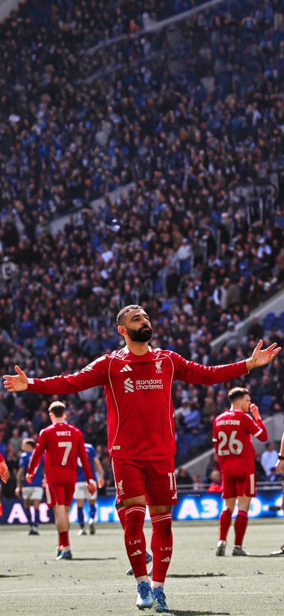 MH5FM's tweet photo. Mo Salah ❤️✨

 #Liverpool https://t.co/iAoSUbXByX