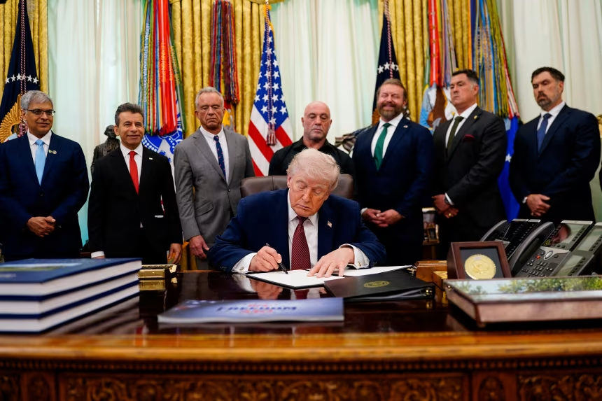 ExpertFile's tweet image. Ibogaine ... what is it and how does it work?

C. Michael White from @UConn is one of the leading #experts in this field that you need to connect with if you're following the latest from Washington.

exprt.co/4cHQ60y