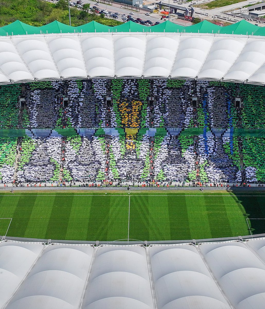 TFF 2. Lig’de şampiyon olan, büyük şehrin büyük takımı Bursaspor’u yürekten tebrik ediyorum. 💚🐊🤍

Köklü tarihi, mücadele ruhu ve vefakâr taraftarıyla Türk futbolunun hafızasında müstesna bir yere sahip olan Bursaspor’un bu başarısı; azmin, inancın ve birlikteliğin zaferidir.