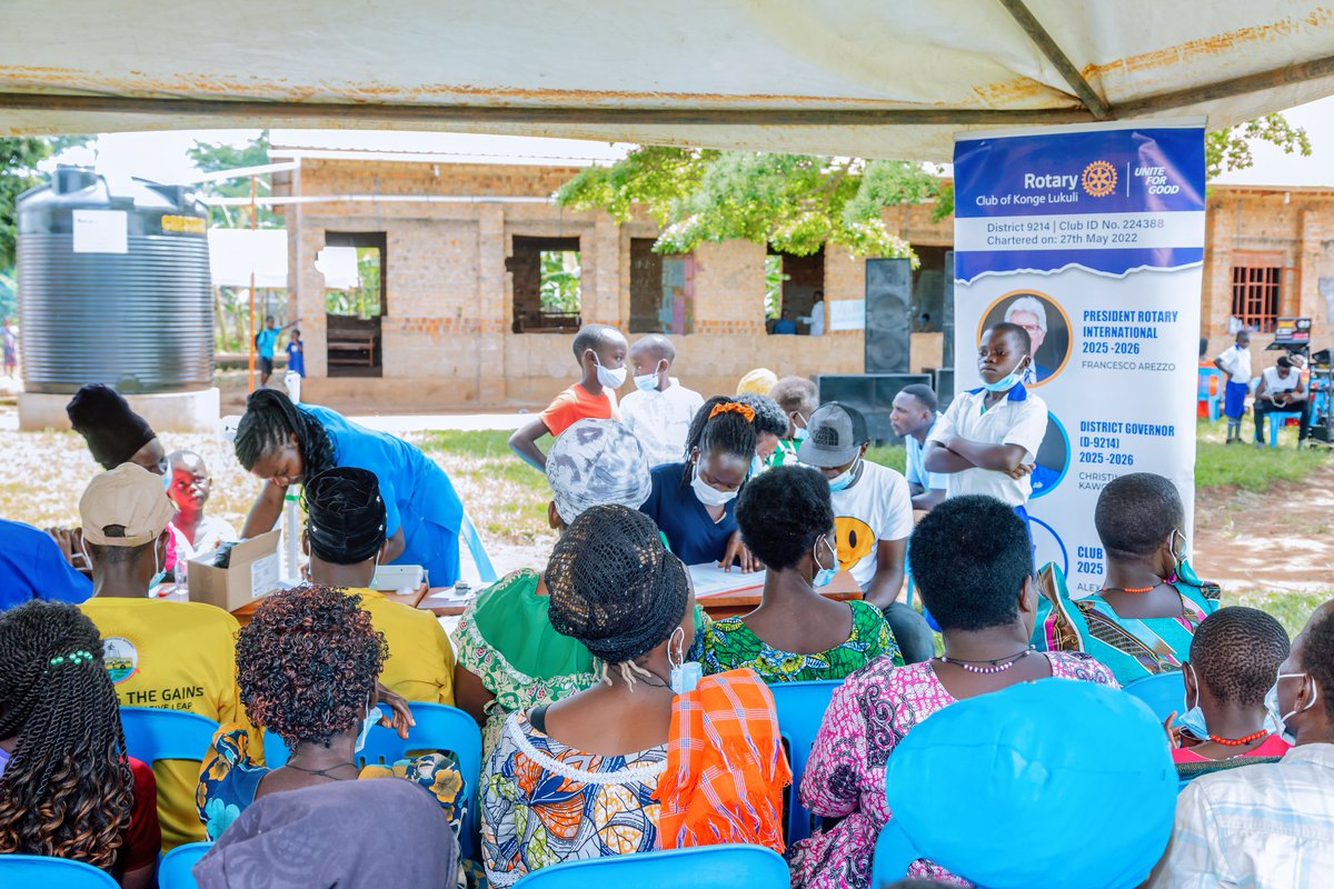 KongeLukuli's tweet image. Moments from our Project Handover &amp;amp; Medical Camp in Bujjuubya, Nakaseke District 💙

Free health services including screening, testing, immunization &amp;amp; more were provided to the community.

Together, we’re building a healthier tomorrow.

#Rotary #MedicalCamp #CommunityHealth
