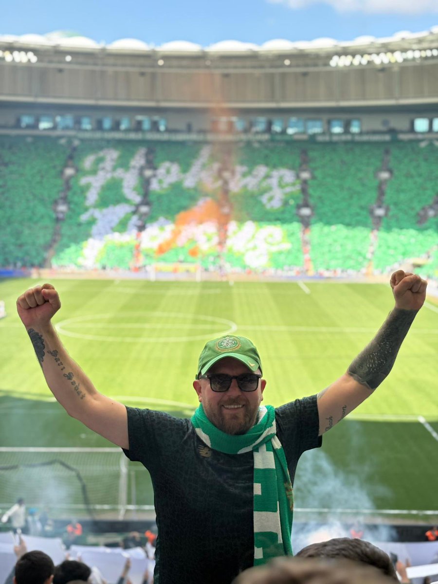 SariSedat1963's tweet photo. Geliyoruz şampiyon🐊
@BursasporSk @teksasorg @EnsCelik16 https://t.co/Kx9z2rm6wi