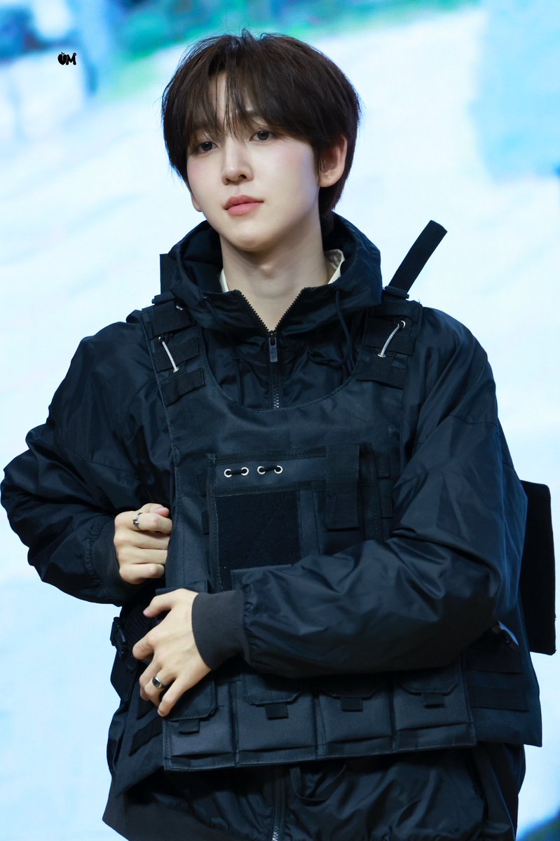 VitaMegaDh's tweet image. 260419 메이크스타 대면

너무남자같지말자고

#킥플립 #KickFlip #동현 #Donghyeon