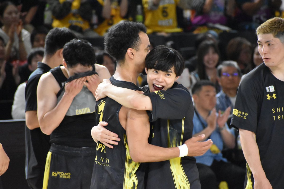 てとて tweet media