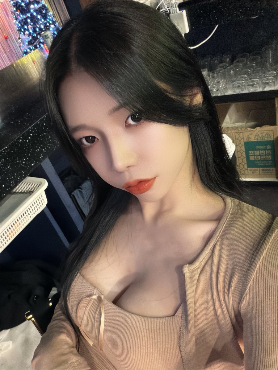 csa1107's tweet photo. 도대채 왜 정지 먹는거야 ㅠ 다시시작🥲

#젠더 #시디 https://t.co/7XHhVkOxSU