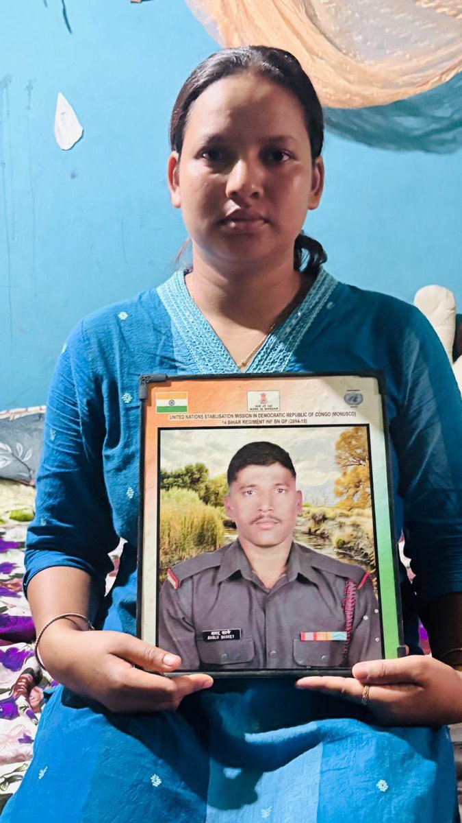 37VManhas's tweet image. Meet Smt Churamoni Baskey. She today completed two years sans her husband

HAVILDAR BABLOO BASKEY
14 BIHAR #IndianArmy

who was immortalised in a tragic road accident at Calcutta in 2024.
MATA RANI keeps giving strength to her and her children.
#FreedomisnotFree a few pay