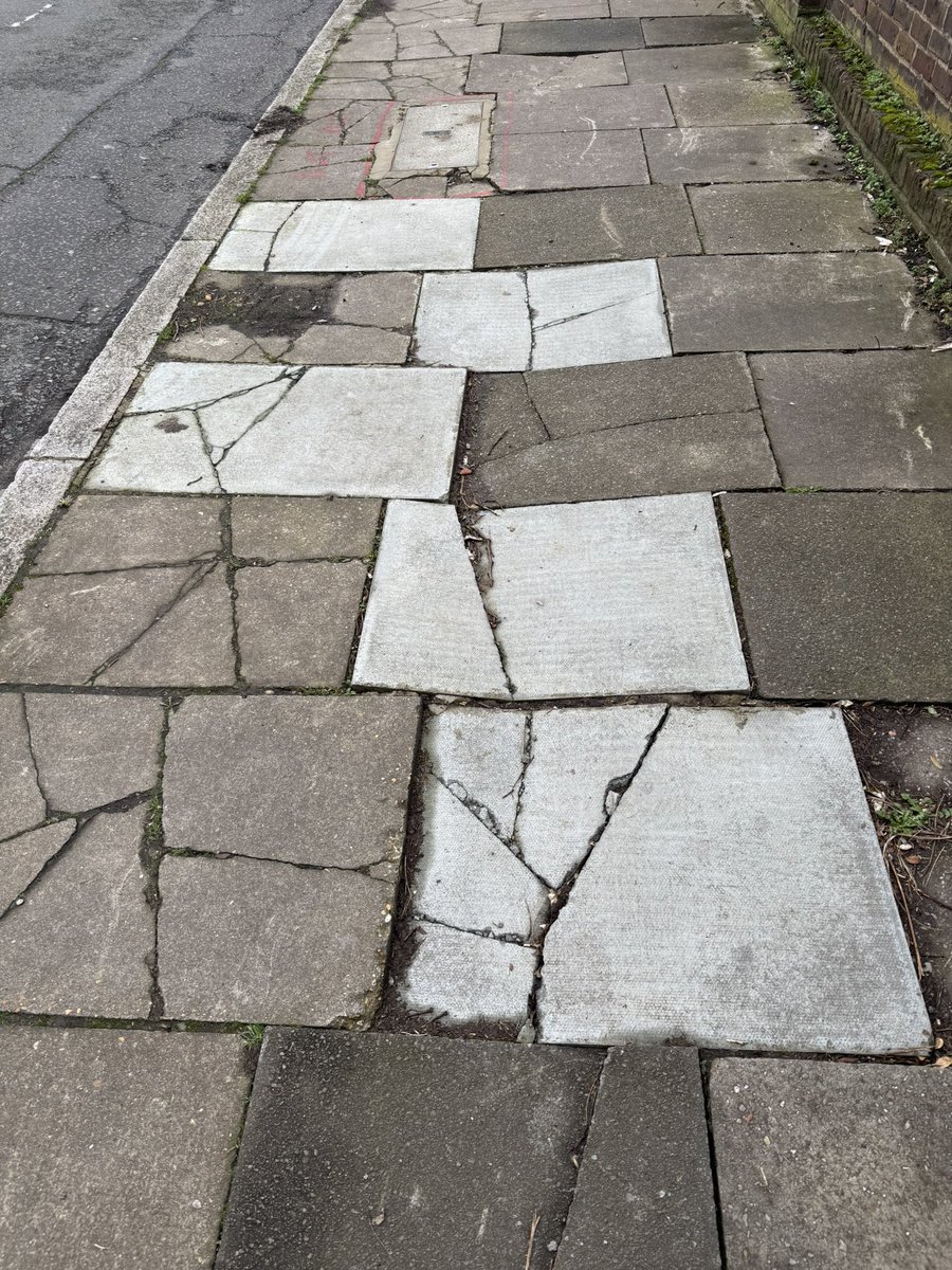 Roger Crouch tweet media