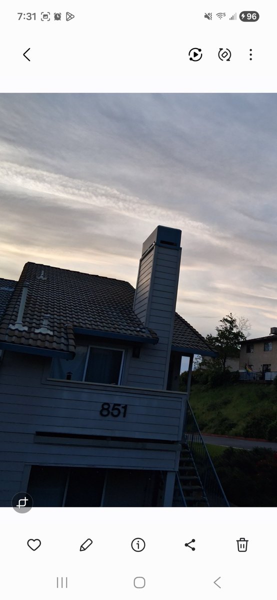 mjmd91776's tweet image. Rain predicted in Northern CA
6 am 4/19/2026
Chemtrails still visible
Purpose?  Weather modification?
@realDonaldTrump 
@OTFWithDRS 
@nogps1 
@TheGeoFight_com 
@RenzTom 
@Chemtrail101 
@DaneWigington 
@RepKiley 
@epaleezeldin 
@CAUndergound 
#MAHA