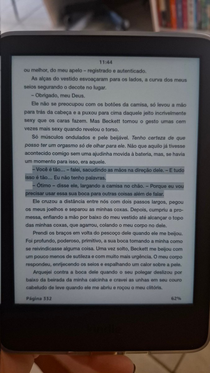 vicky 𖹭 tweet media