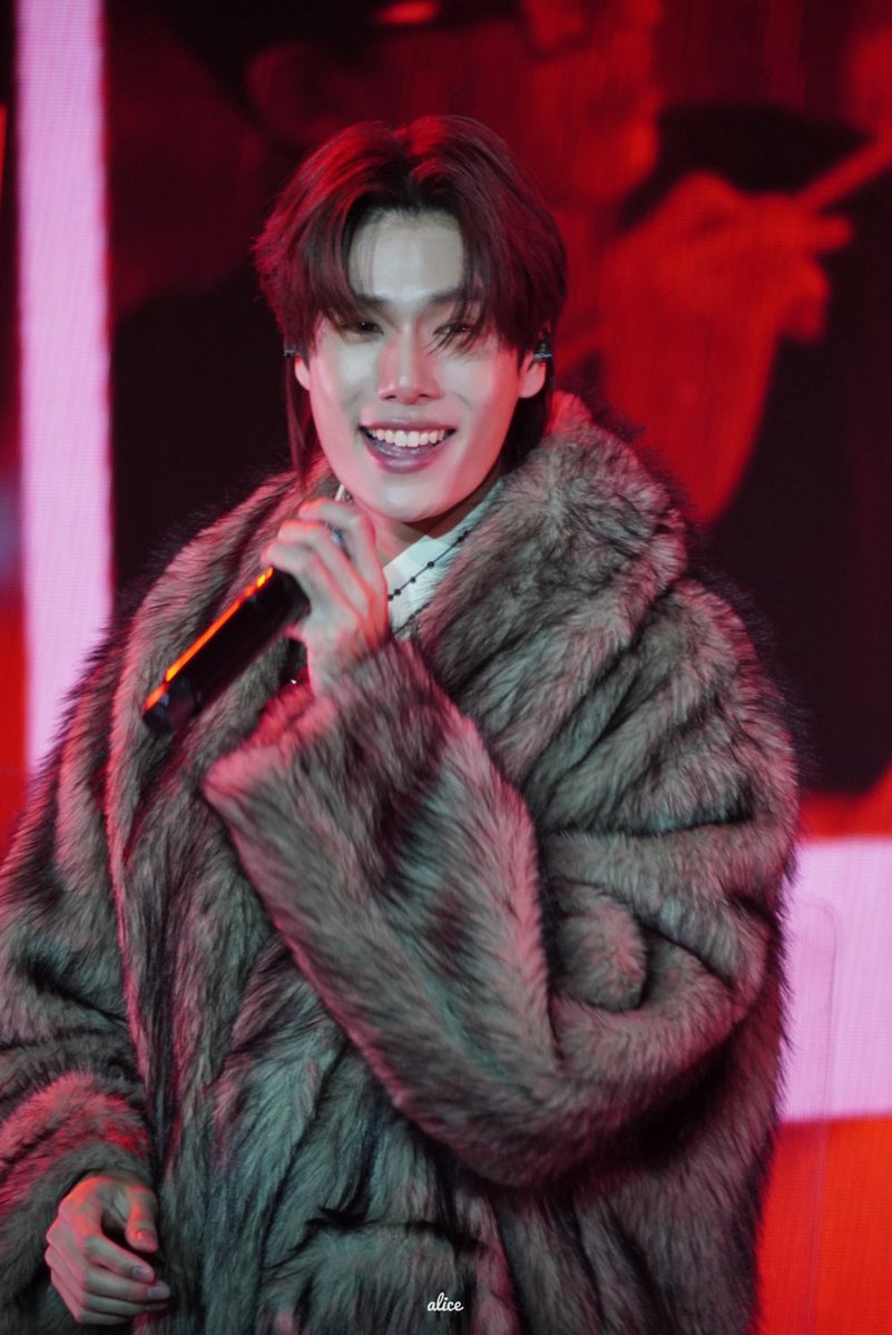 cuteeeee🥹💖

PONDPHUWIN RENDEZV MACAU

#PondPhuwinRendezvousInMacau
#phuwintang