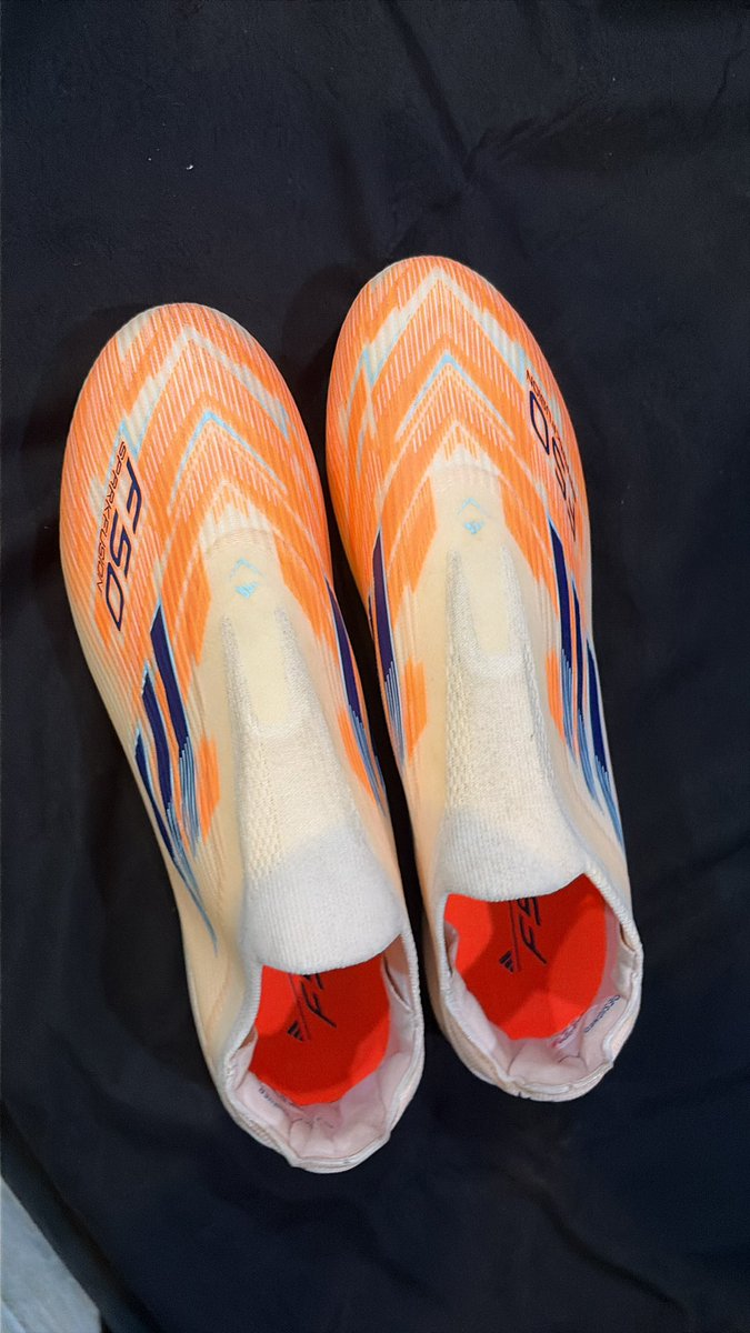 As Liverpool no gree give me joy, make I go give myself joy 🤝🥲.

Spoil yourself today, all those your savings no go save you oo😏