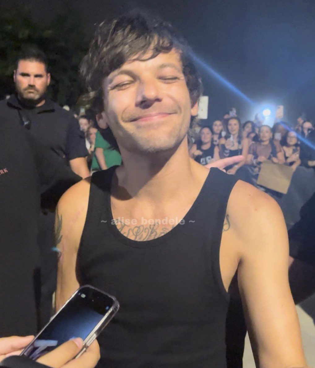 El ×͜× loves louis ♡ 🍋 ALLY DAY tweet media