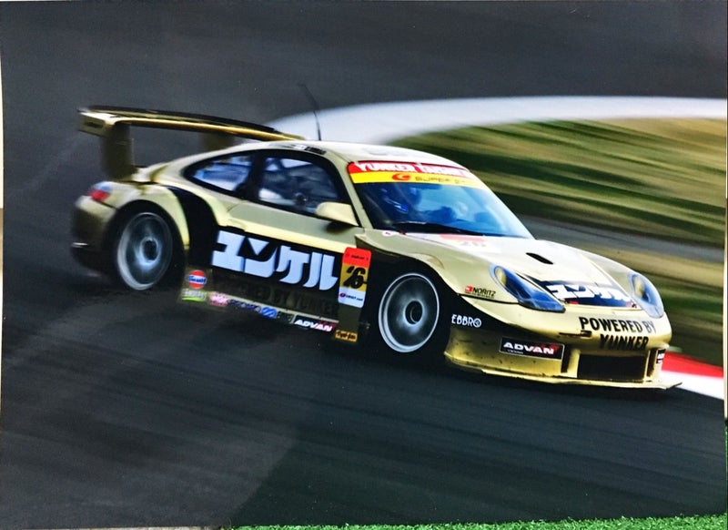 ユンケル996 GT3のフェンダーとサイドステップ出とるね