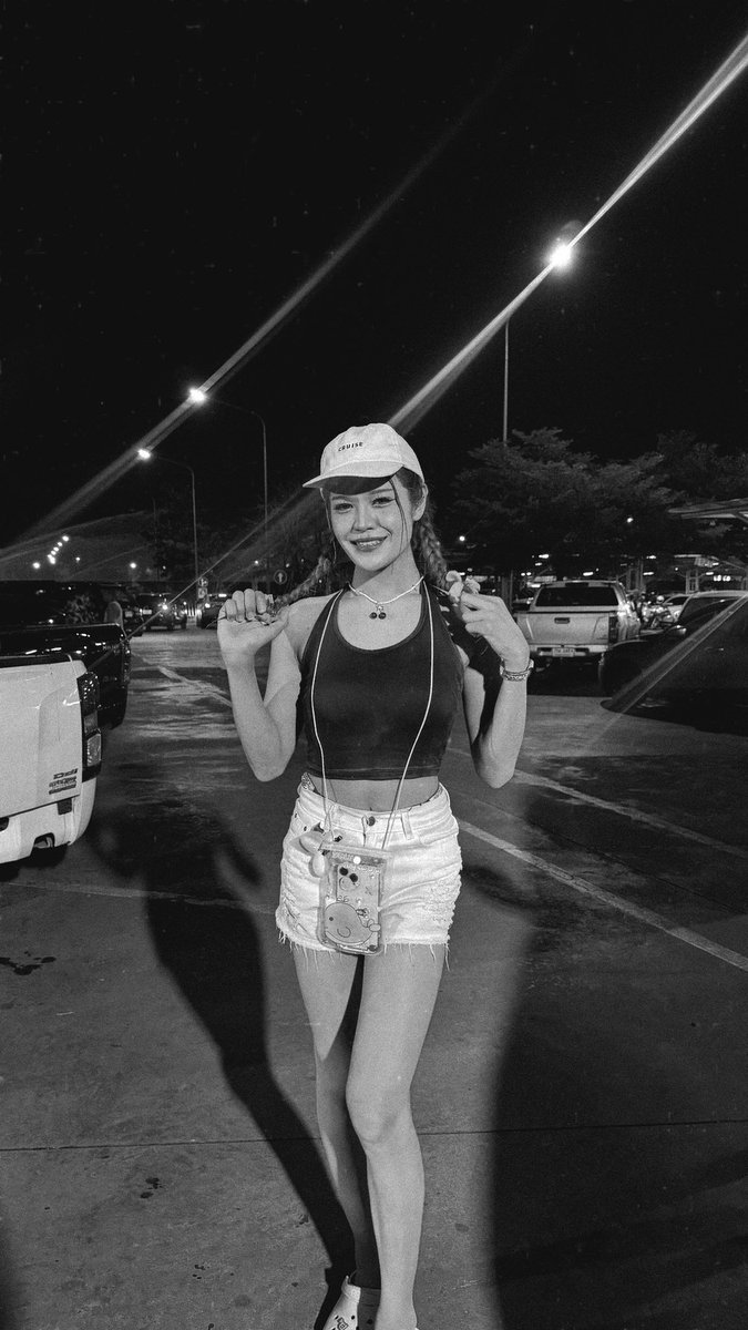 ลูกพีช tweet media