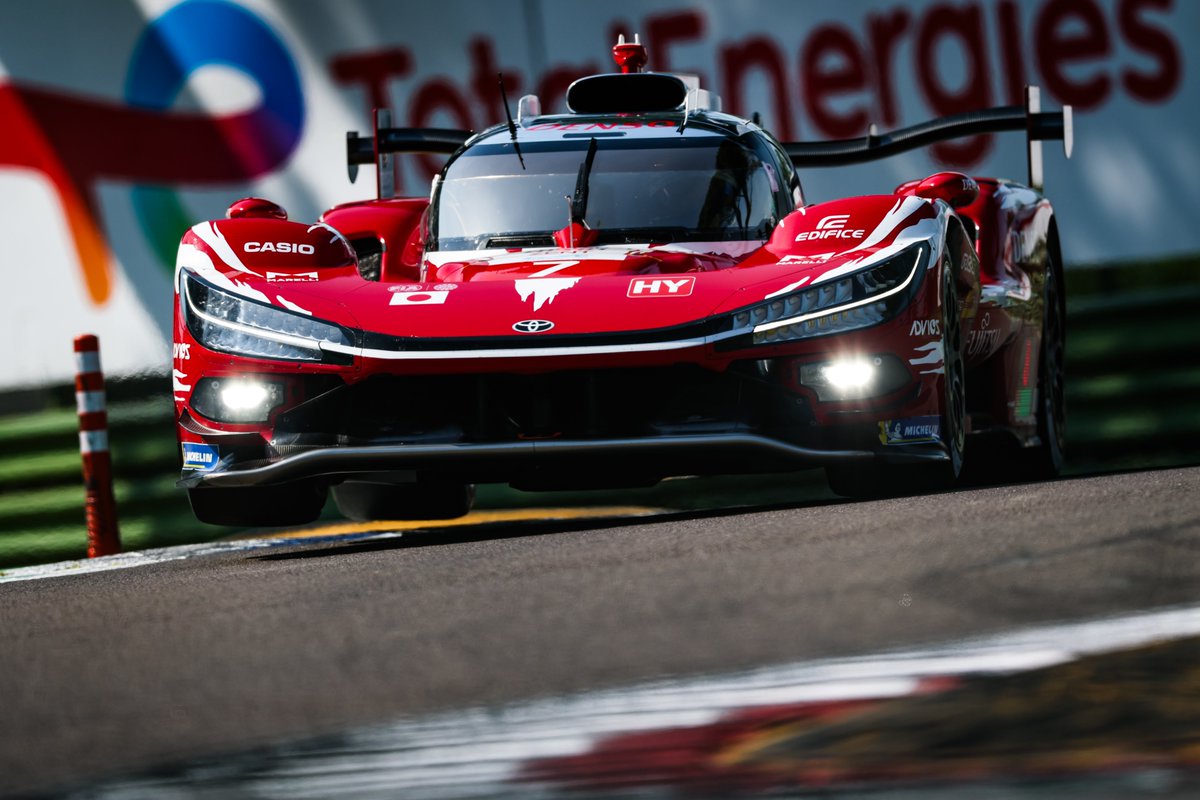 FIAWEC's tweet image. 100 races ✅ 1 iconic brand

What a milestone for @ToyotaRacingWEC 

#WEC #6HImola #Toyota
