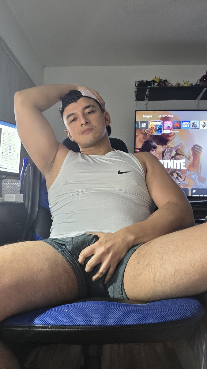 CharlesJ tweet media