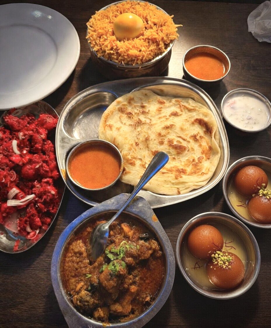 LionizerLions's tweet image. Sunday lunch at Anjappar 😍😍💛💛✨

#Biryani #Weekendvibes #Ranjinimemories