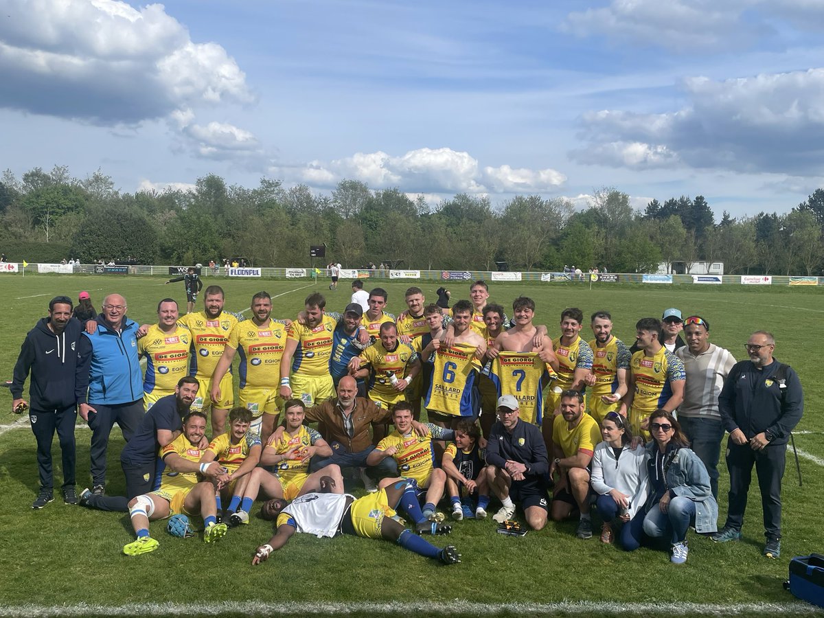 CAPontarlier's tweet photo. 🏉 ON VIENT, ON GAGNE, ET ON S'EN VA !!!!

#Federale3 #Fed3 #Rugby #Pontarlier https://t.co/b0p1TSjCQa